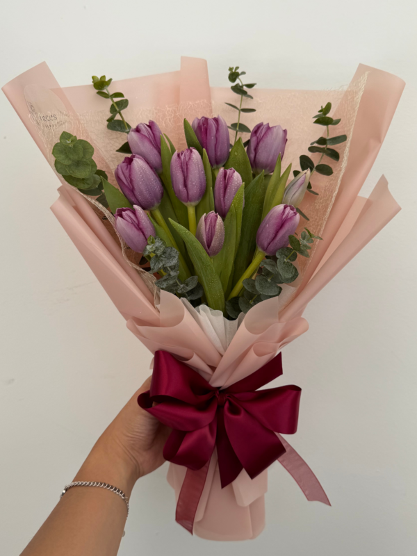 Emely - Tulips