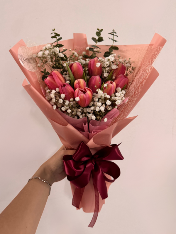 Emely - Tulips
