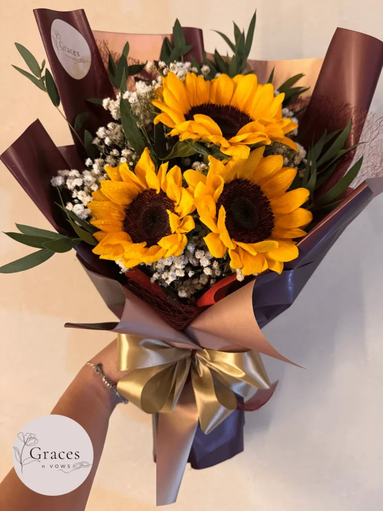 Eliya - Sunflower Bouquet